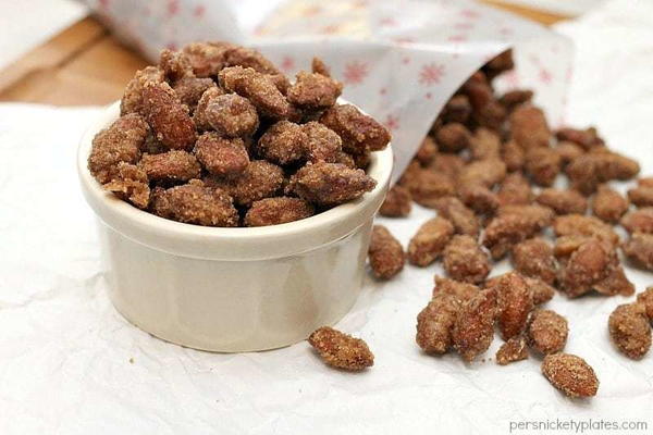 SLOW COOKER CINNAMON SUGAR CANDIED ALMONDS SLOW COOKER CINNAMON SUGAR CANDIED ALMONDS