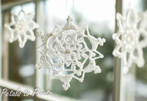 Lacy Snowflake Pattern Lacy Snowflake Pattern