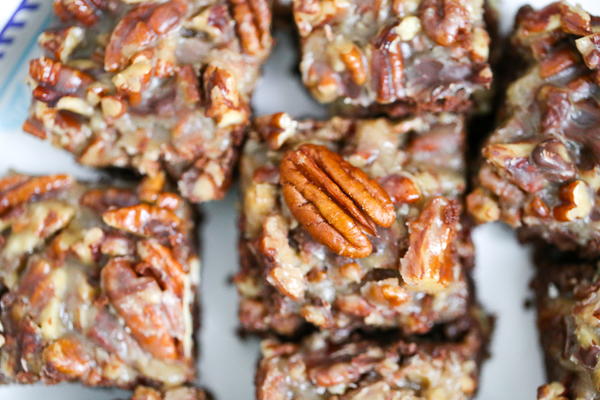 Chocolate Pecan Pie Brownies Chocolate Pecan Pie Brownies
