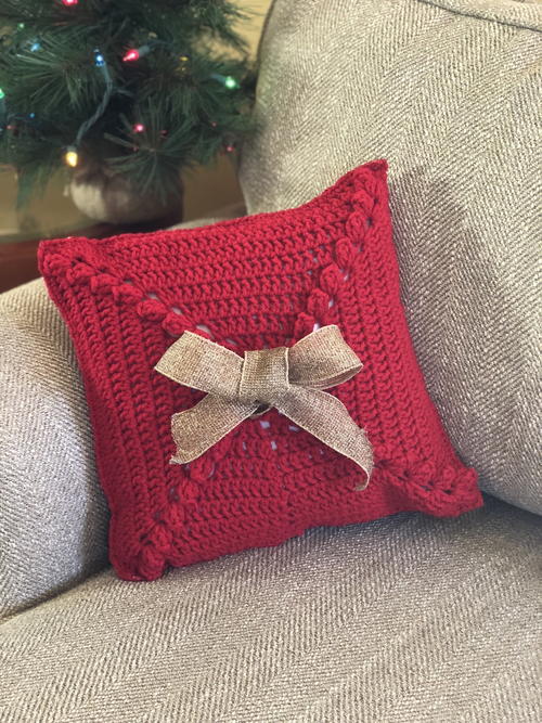 Crochet Christmas Pillow Pattern - Tis the Season Crochet Christmas Pillow Pattern - Tis the Season