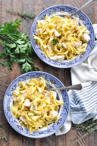 Slow Cooker Chicken and Noodles