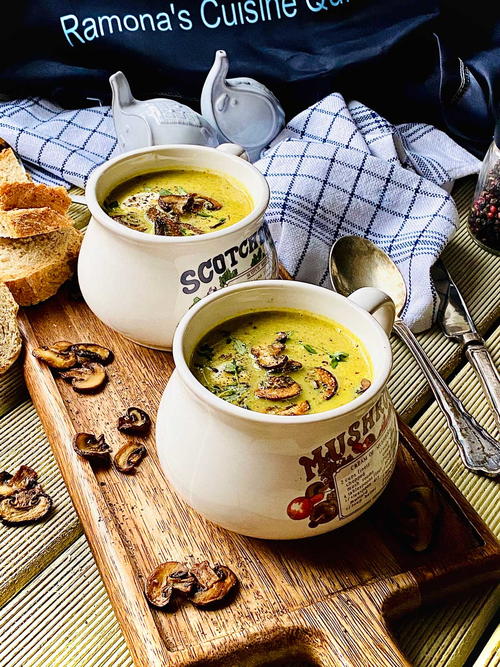 Creamy Mushroom Soup With Turmeric And Thyme Creamy Mushroom Soup With Turmeric And Thyme