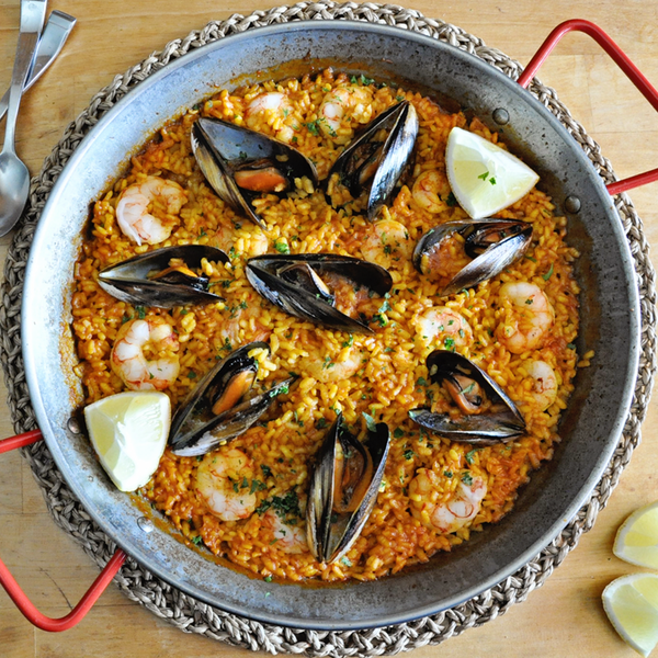 The most AMAZING 20 MINUTE Seafood Paella The most AMAZING 20 MINUTE Seafood Paella