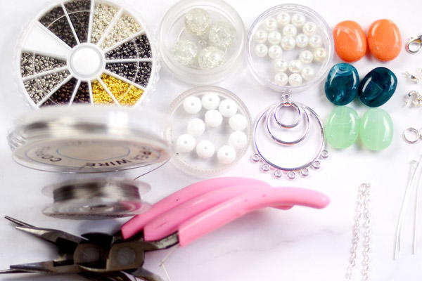 Beebeecraft Tutorials on Making Beaded Elegant Necklace Beebeecraft Tutorials on Making Beaded Elegant Necklace