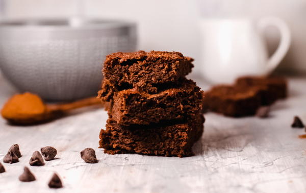 LOW-CARB PUMPKIN SPICE BROWNIES LOW-CARB PUMPKIN SPICE BROWNIES
