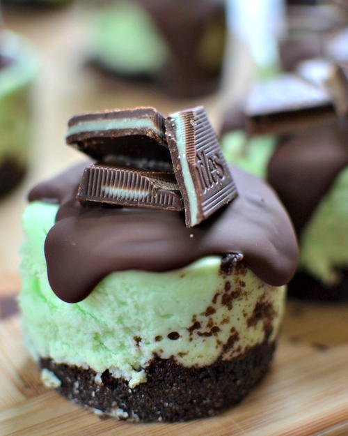 Andes Mint Mini Cheesecakes Andes Mint Mini Cheesecakes