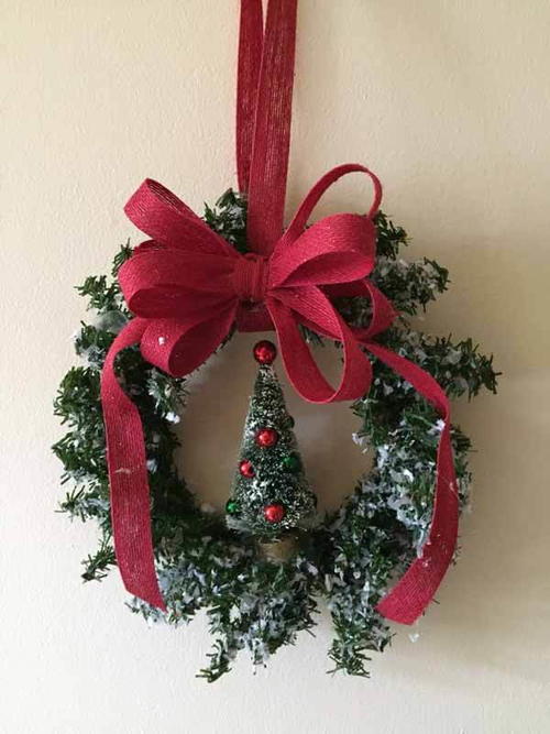 Snow Covered Winter Wreath Snow Covered Winter Wreath