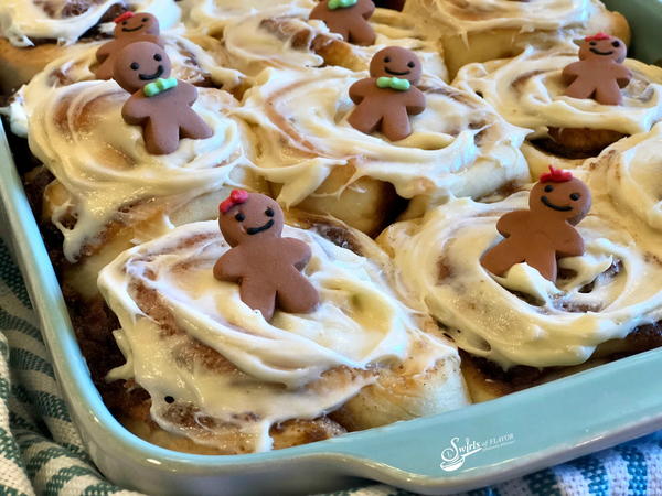 Gingerbread Cinnamon Rolls Gingerbread Cinnamon Rolls