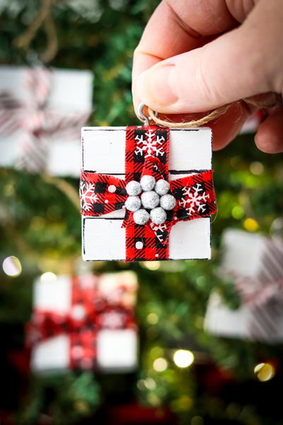 Diy Gift Box Christmas Ornament Diy Gift Box Christmas Ornament