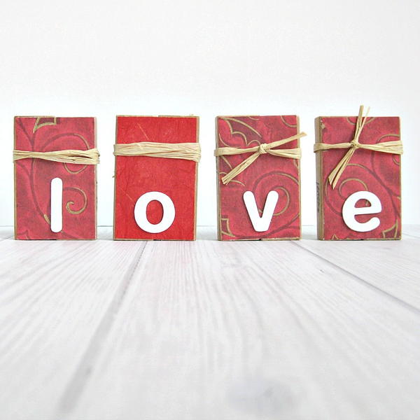 Recycled Game Blocks Valentines Day Decor Recycled Game Blocks: Valentine's Day Decor