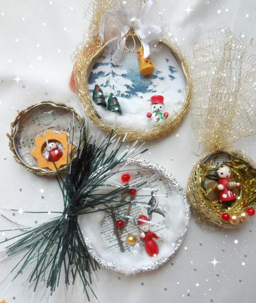 Bottle Jar Cap Ornaments Bottle / Jar Cap Ornaments