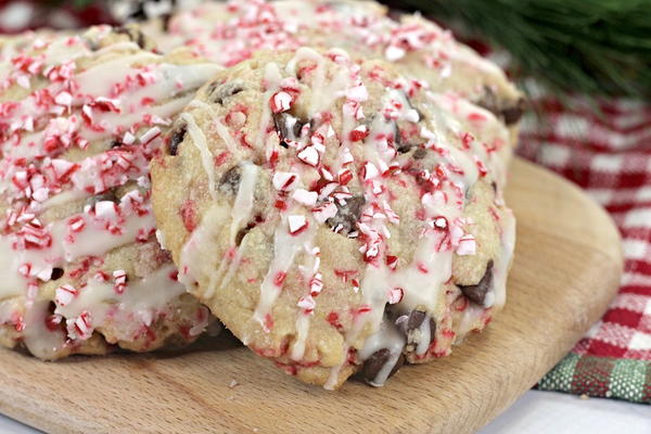 Amish Sugar Peppermint Chocolate Chip Cookies Amish Sugar Peppermint Chocolate Chip Cookies