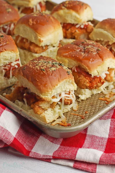 Chicken Parmesan Sliders Chicken Parmesan Sliders