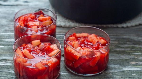 Cranberry Jello Salad With Coolwhip Cranberry Jello Salad With Coolwhip