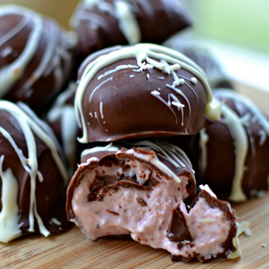 Strawberry Truffles Strawberry Truffles