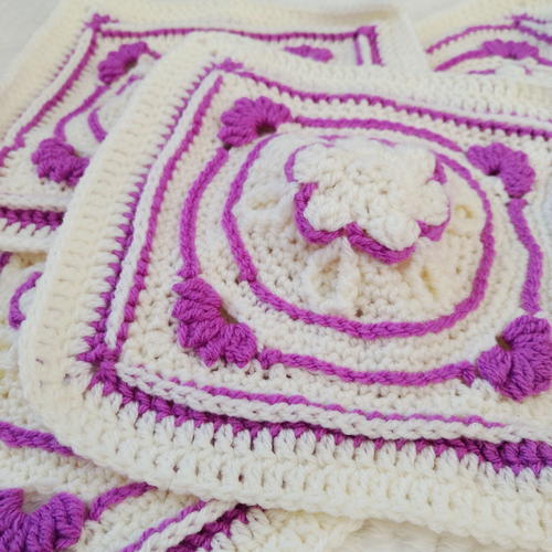 Winter Jewels Amethyst Flower Granny Square Winter Jewels Amethyst Flower Granny Square