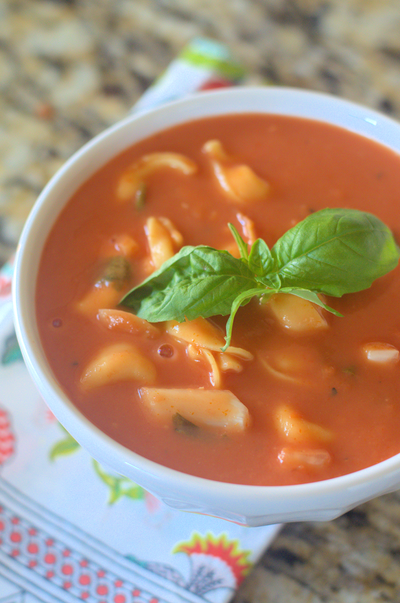 Slow Cooker Creamy Tomato Basil Tortellini Soup Slow Cooker Creamy Tomato Basil Tortellini Soup