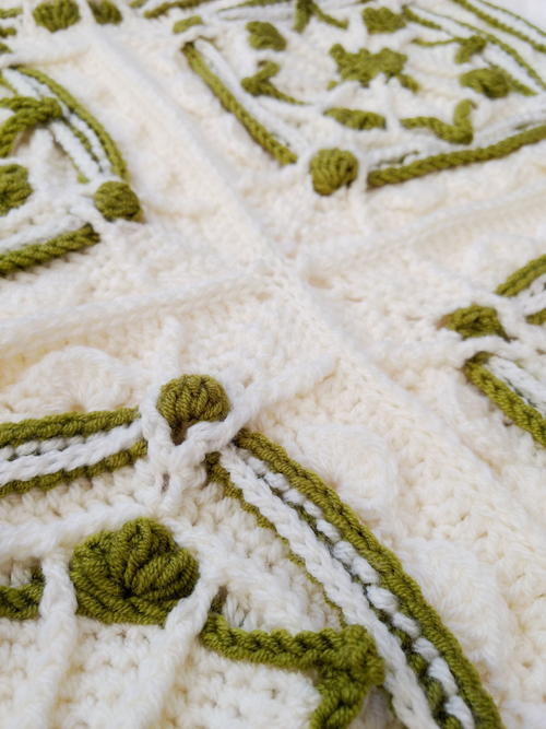 Winter Jewels Emerald Cube Granny Square Winter Jewels Emerald Cube Granny Square