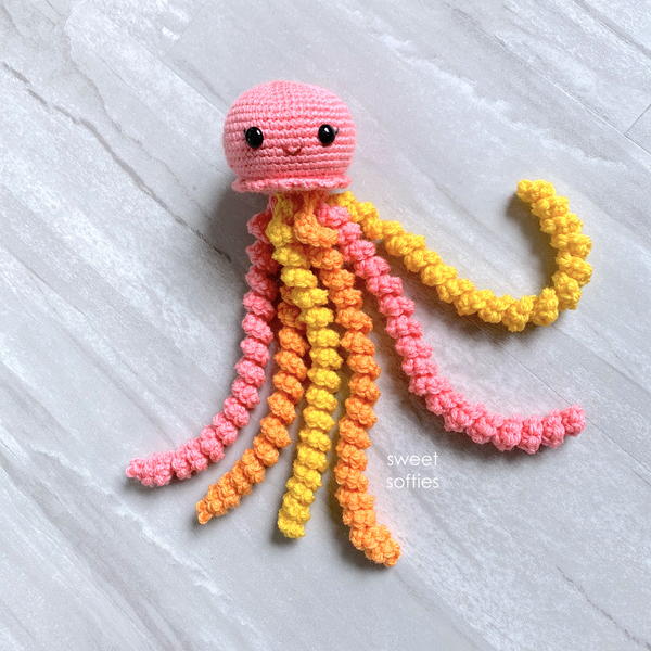 Juniper The Jellyfish Amigurumi Sea Animal Toy Juniper The Jellyfish Amigurumi Sea Animal Toy