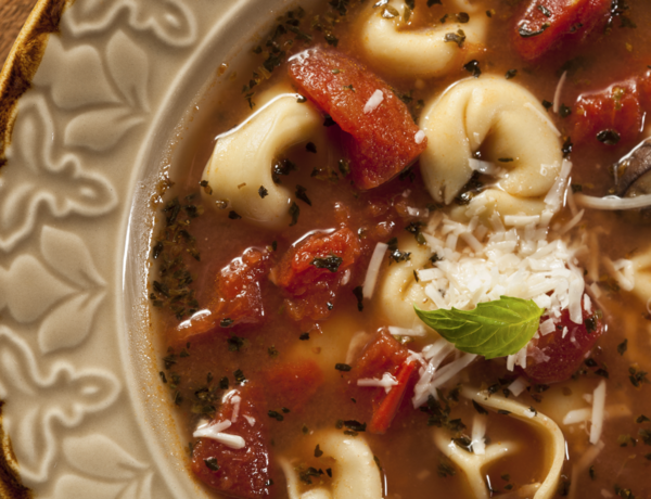 Spinach Tomato Garlic Tortellini Soup Spinach Tomato Garlic Tortellini Soup