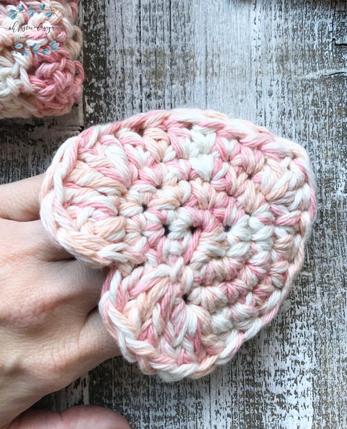 Heart Pocket Scrubby 