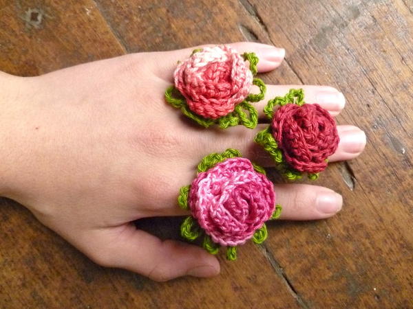 Giant Rose Ring Crochet Pattern Giant Rose Ring Crochet Pattern