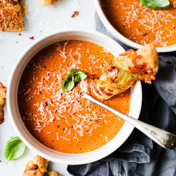 Quick Easy Homemade Roasted Tomato Soup Quick & Easy Homemade Roasted Tomato Soup