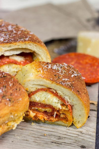 Pepperoni Pizza Bundtwich Pepperoni Pizza Bundtwich