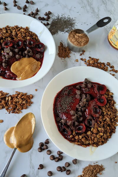 Cherry Chocolate Granola Smoothie Bowl Cherry Chocolate Granola Smoothie Bowl