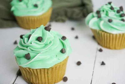 Boozy Andes Mint Cupcakes Boozy Andes Mint Cupcakes