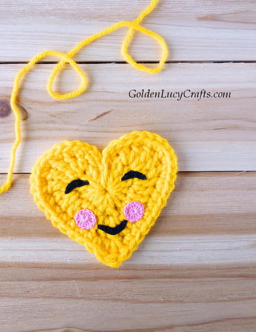 Crochet Heart Emoji Happy Face Crochet Heart Emoji – Happy Face