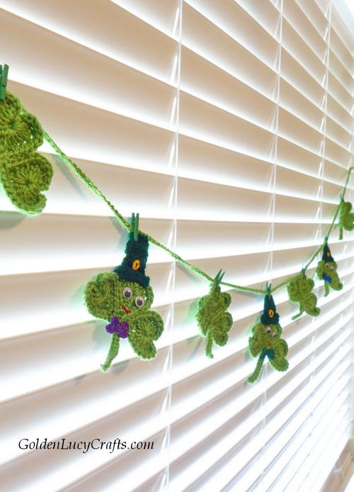 Crochet Shamrock Garland For St Patricks Day Crochet Shamrock Garland For St. Patrick’s Day