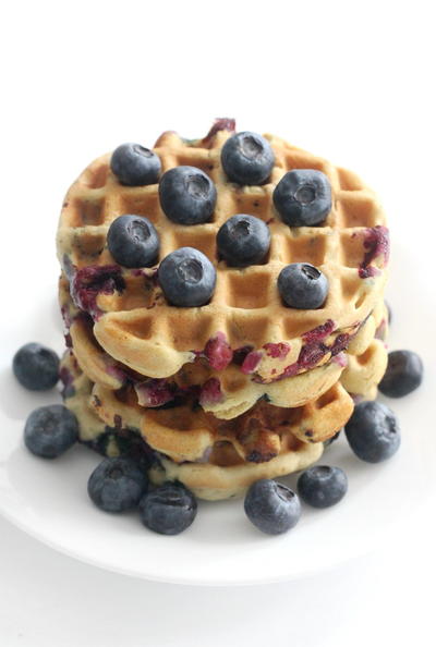Easy Gluten-free Blueberry Waffles vegan Allergy-free Easy Gluten-free Blueberry Waffles (vegan, Allergy-free)