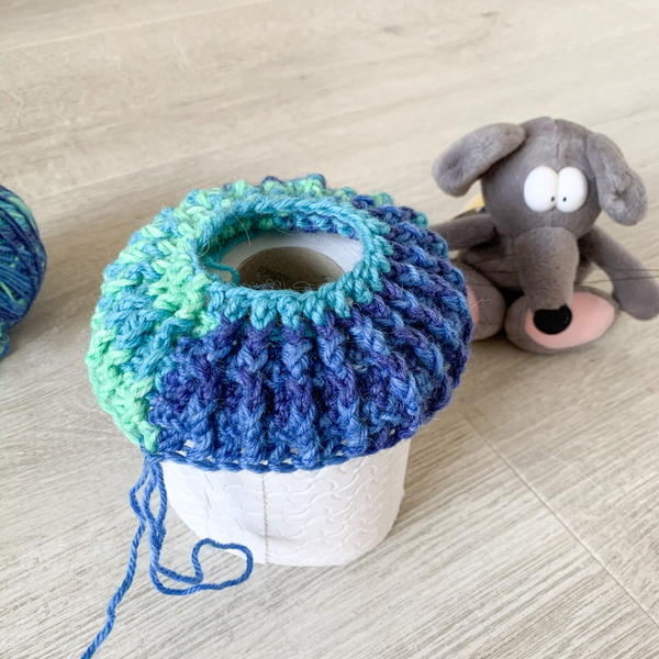 Comic Style Crochet Toilet Roll Skirt Comic Style Crochet Toilet Roll Skirt