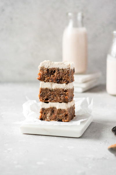 Raw Vegan Carrot Cake Bars Raw Vegan Carrot Cake Bars