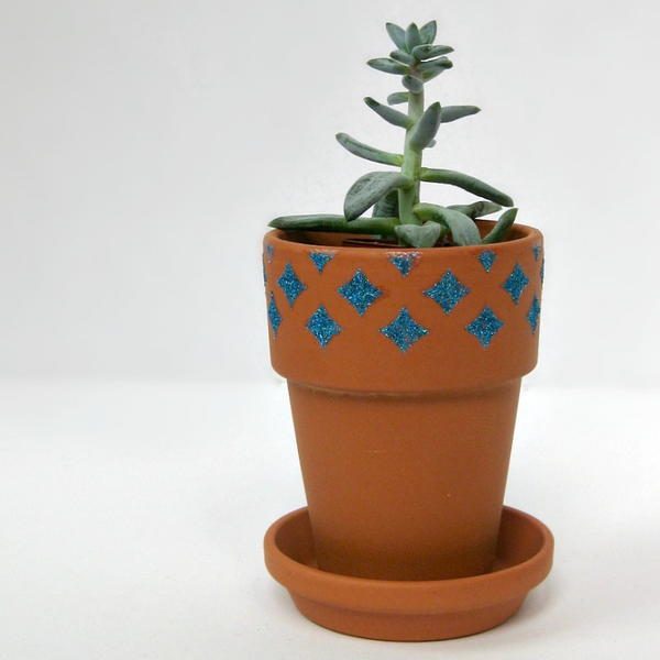 Stenciled Glitter Decorated Plant Pot Stenciled Glitter Decorated Plant Pot