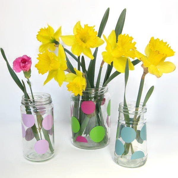 Easy Repurposed Jar Vase Easy Repurposed Jar Vase