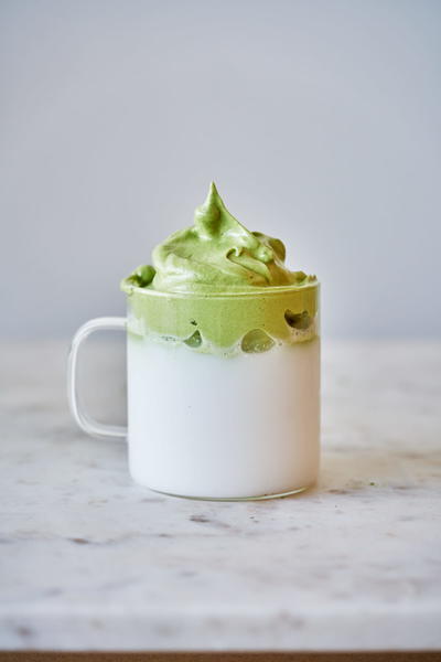 Dalgona Matcha Latte