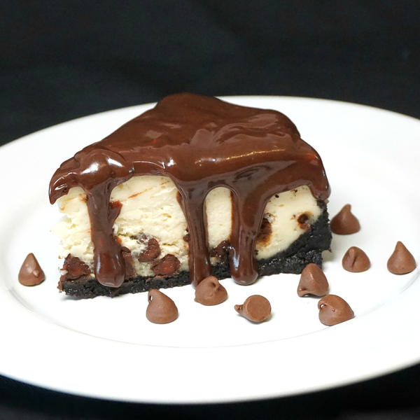 Instant Pot Cheesecake With Chocolate Chips And Chocolate Glaze Instant Pot Cheesecake With Chocolate Chips And Chocolate Glaze