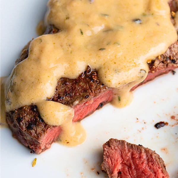 Filet Mignon With Sauce Filet Mignon With Sauce