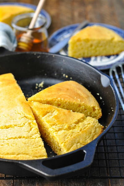 Skillet Cornbread Skillet Cornbread