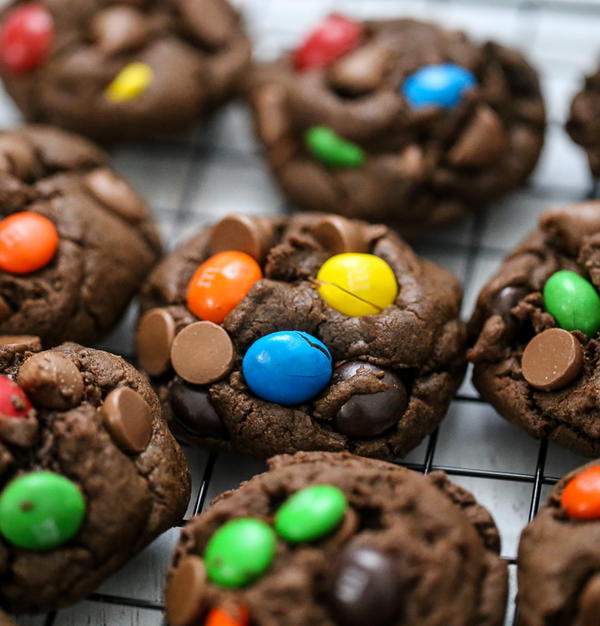 Thick Chewy Chocolate Mm Cookies Thick & Chewy Chocolate M&m Cookies