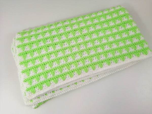 Two Color Crochet Baby Blanket Two Color Crochet Baby Blanket