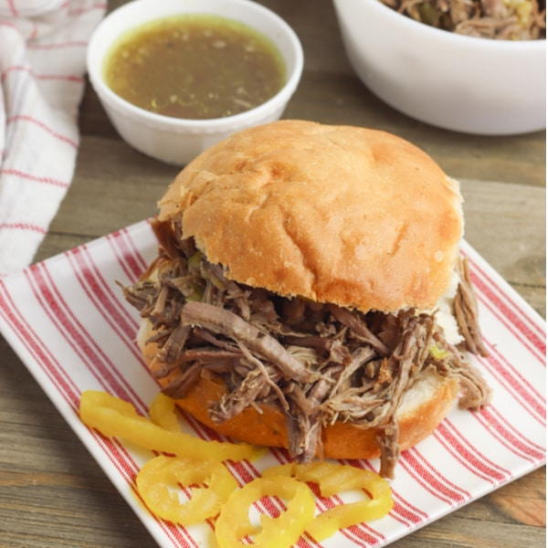 Easy Slow Cooker Italian Beef Sandwiches Easy Slow Cooker Italian Beef Sandwiches