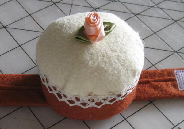 Cupcake Wrist Pincushion Cupcake Wrist Pincushion
