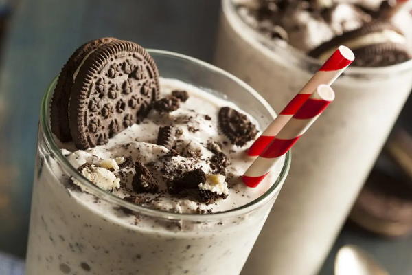 Burger King Oreo Milkshake In The Blender Burger King Oreo Milkshake In The Blender