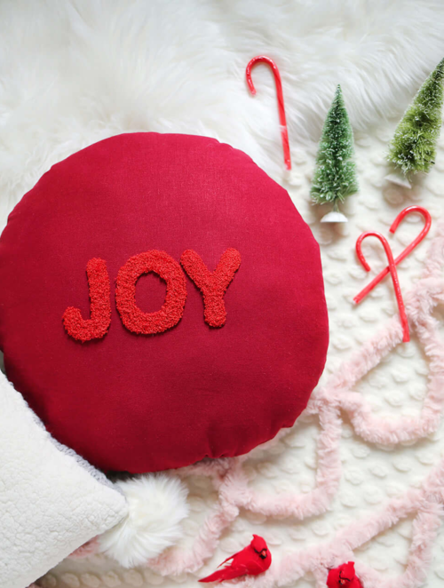 Punch Needle Embroidered Pillow Tutorial Punch Needle Embroidered Pillow Tutorial