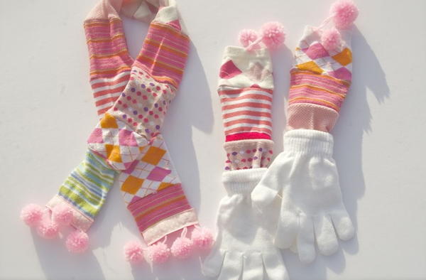 Getting Back at the Dryer Gloves and Scarf Getting Back at the Dryer Gloves and Scarf