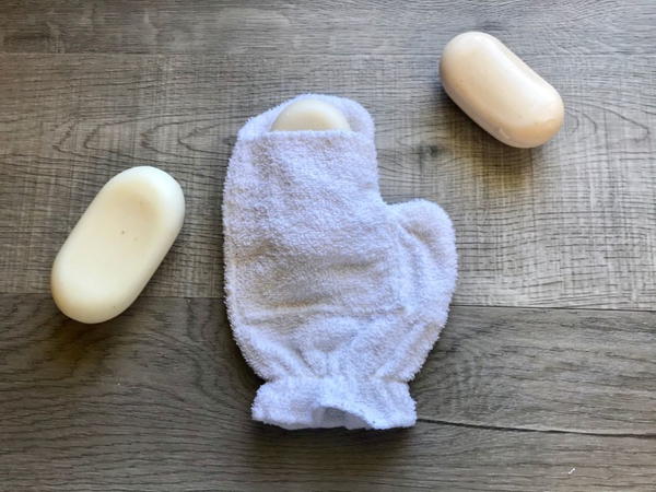 Bath Mitt With Soap Pocket Bath Mitt With Soap Pocket