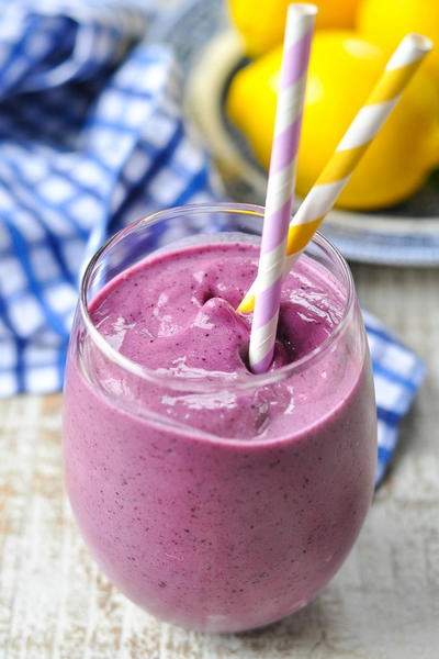 Banana Blueberry Smoothie Banana Blueberry Smoothie